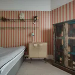Luxury Artist Residence In Central London