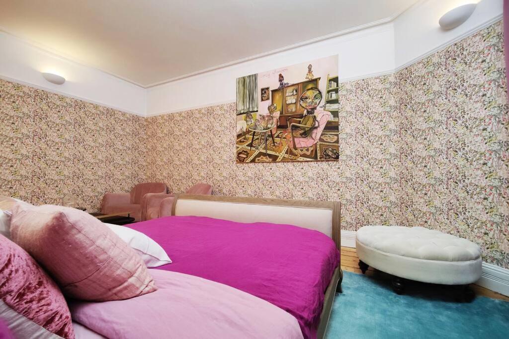 Luxury Artist In * Londra