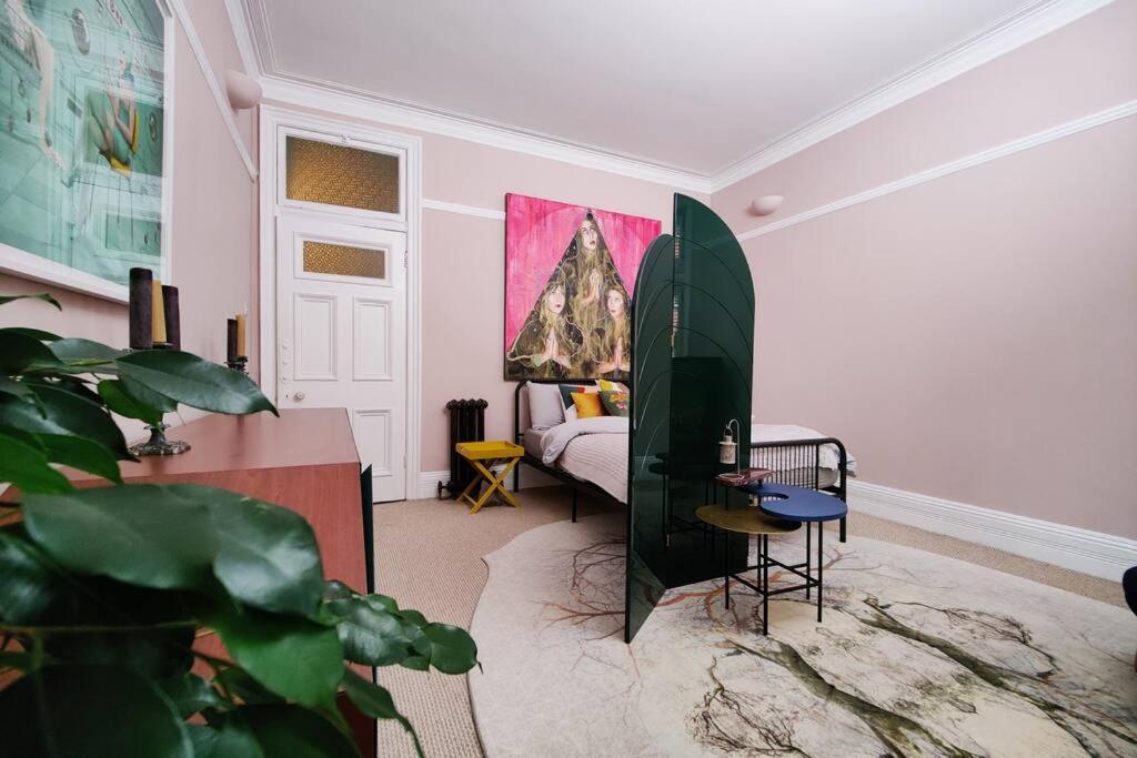 Luxury Artist In * Londra