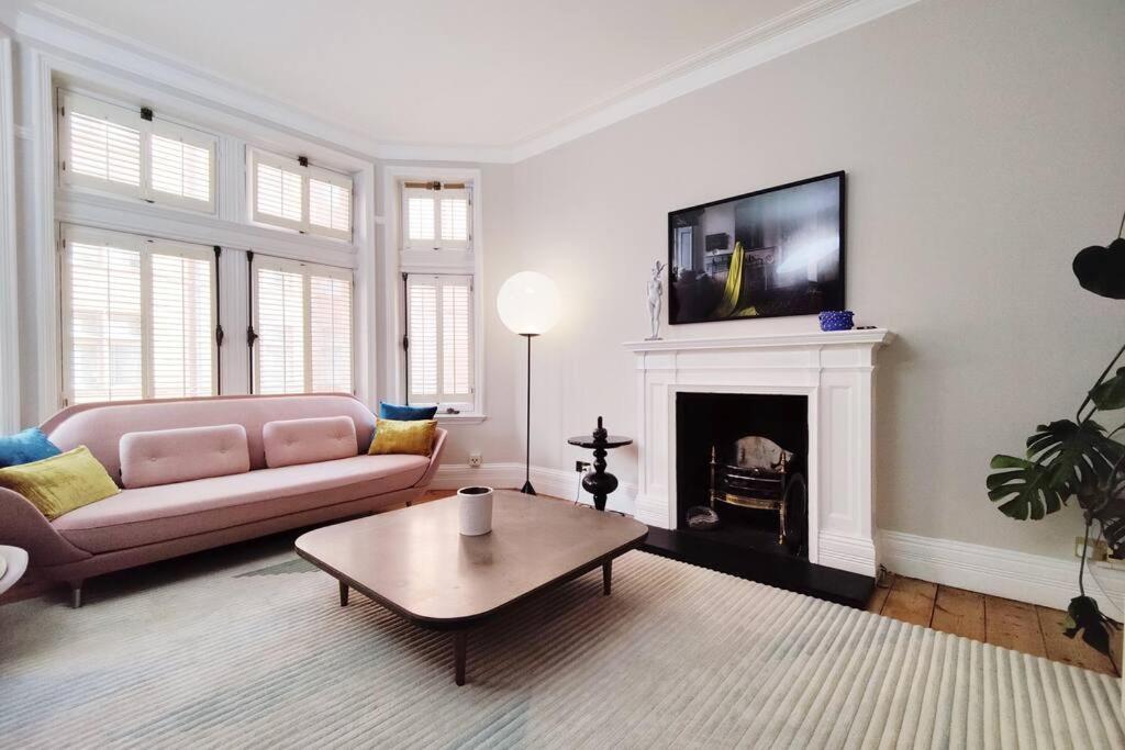 Luxury Artist In Appartamento Londra