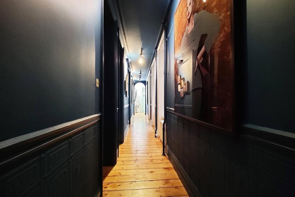 Apartment Luxury Artist In